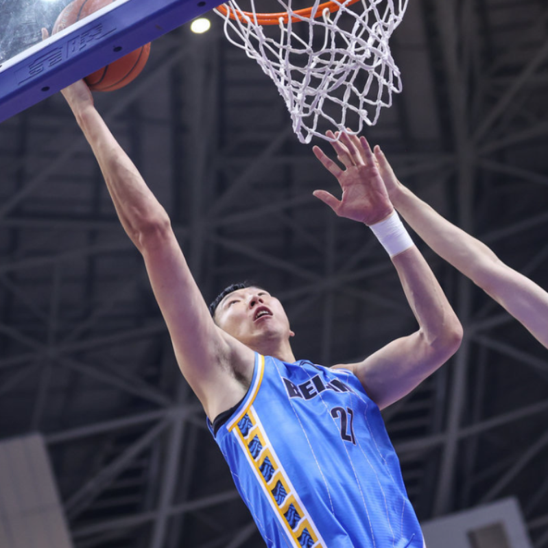 窗口期金州勇士篮板制胜——全明星赛节点到来，话题不断，更衣室氛围转暖的简单介绍-九游游戏旧版本